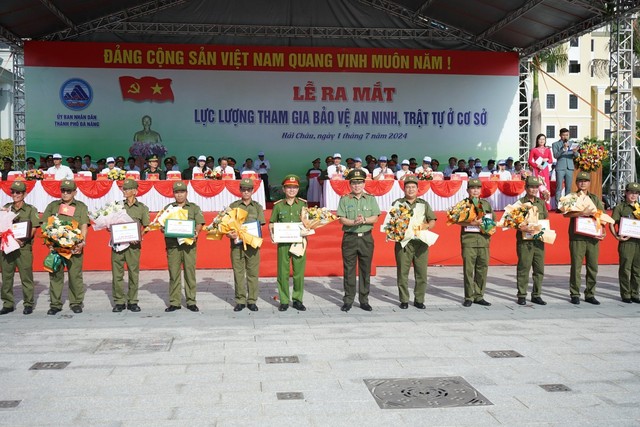Khánh Hòa, Đà Nẵng ra mắt lực lượng bảo vệ an ninh trật tự ở cơ sở- Ảnh 3.
