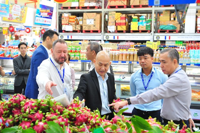 MM Mega Market đang tích cực hỗ trợ tiêu thụ mặt hàng thanh long  ở thị trường trong nước lẫn xuất khẩu