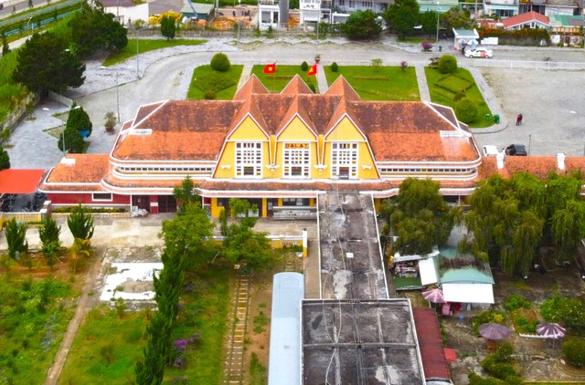 Lên phương án thu phí tham quan ga Đà Lạt- Ảnh 1.