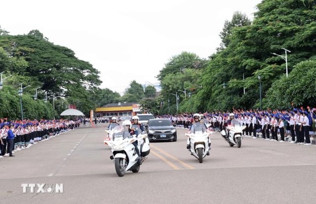 Tổng Bí thư, Chủ tịch nước Lào đón, hội đàm với Chủ tịch nước Tô Lâm- Ảnh 3.