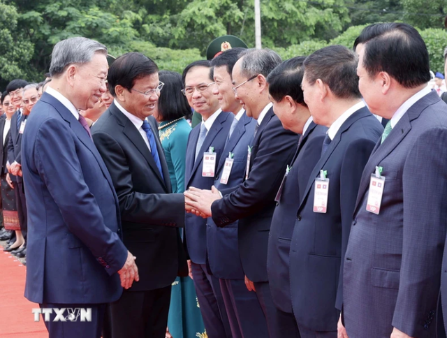 Tổng Bí thư, Chủ tịch nước Lào đón, hội đàm với Chủ tịch nước Tô Lâm- Ảnh 8.