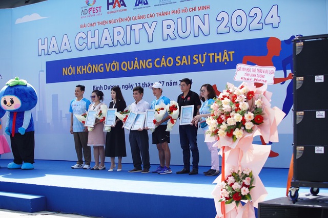 Lan tỏa thông điệp Nói không với quảng cáo sai sự thật tại HAA CHARITY RUN 2024- Ảnh 5.