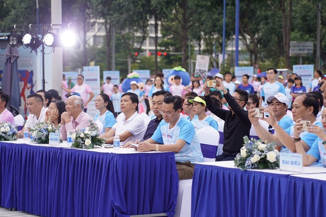 Lan tỏa thông điệp "Nói không với quảng cáo sai sự thật" tại HAA CHARITY RUN 2024- Ảnh 4.