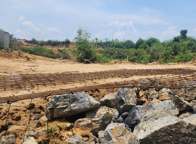 Đê bao ngăn lũ gần trăm tỉ chỉ ngăn được… lũ nhỏ!- Ảnh 2.