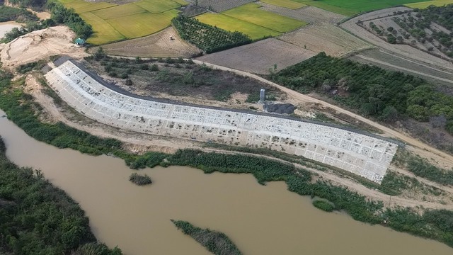 Đê bao ngăn lũ gần trăm tỉ chỉ ngăn được… lũ nhỏ!- Ảnh 3.