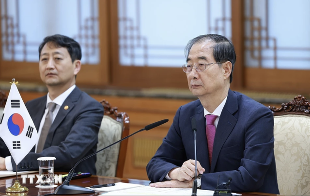 Thủ tướng Phạm Minh Chính và Thủ tướng Hàn Quốc Han Duck Soo ra Thông cáo báo chí chung- Ảnh 6.