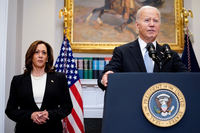 Tổng thống Mỹ Joe Biden và Phó Tổng thống Kamala Harris tại một sự kiện ở Nhà Trắng hôm 14-7  Ảnh: REUTERS