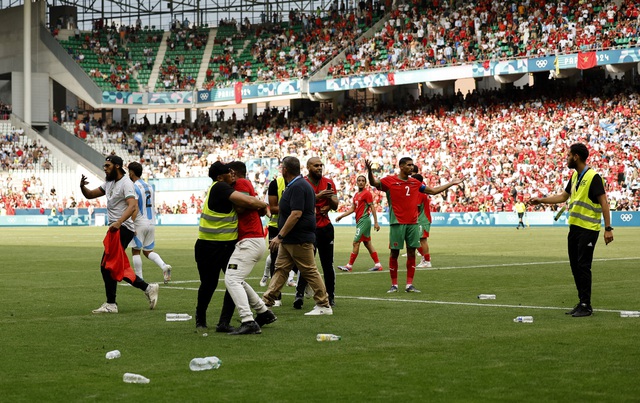 Cú sốc đầu tiên ở Olympic: Argentina thua Morocco 1-2 sau trận đấu "điên rồ"- Ảnh 9.