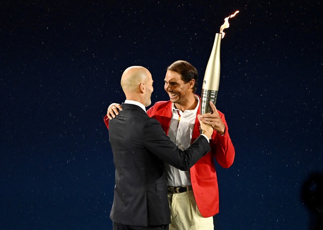 Khai mạc Olympic 2024: Khoảnh khắc quốc kỳ Việt Nam tung bay tại Paris- Ảnh 17.