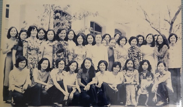 Người thầy kính yêu: Người giáo viên quả cảm- Ảnh 1. Người thầy kính yêu: Người giáo viên quả cảm- Ảnh 1.