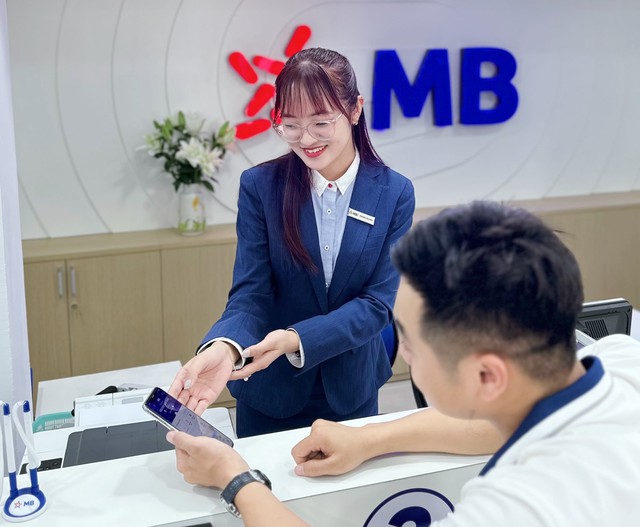 Loạt ngân hàng MB, HDBank, SHB, OCB làm ăn thế nào trong nửa đầu năm?- Ảnh 1.