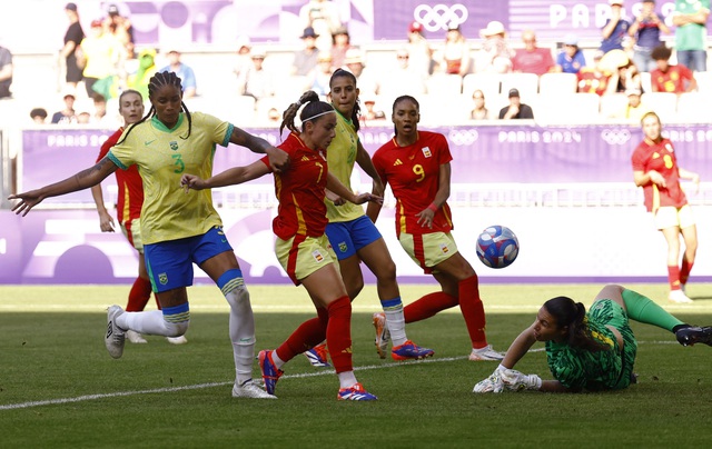 Olympic 2024: Nữ Tây Ban Nha toàn thắng, huyền thoại Brazil rời sân trong nước mắt- Ảnh 3.