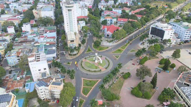 TP Buôn Ma Thuột thu hút người tài trên 5 lĩnh vực- Ảnh 1.