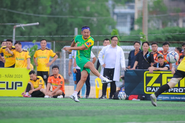 Loạt cựu tuyển thủ futsal tranh tài tại giải bóng đá ngành xe miền Nam- Ảnh 3.