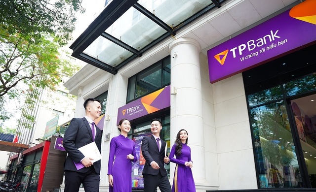 TPBank vào top bảng xếp hạng uy tín trong nước và quốc tế- Ảnh 2.