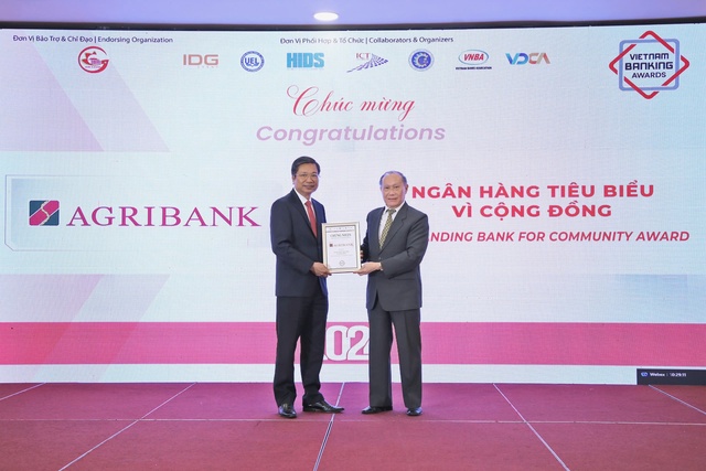 Agribank được vinh danh 3 giải thưởng Ngân hàng Việt Nam tiêu biểu 2024- Ảnh 3.