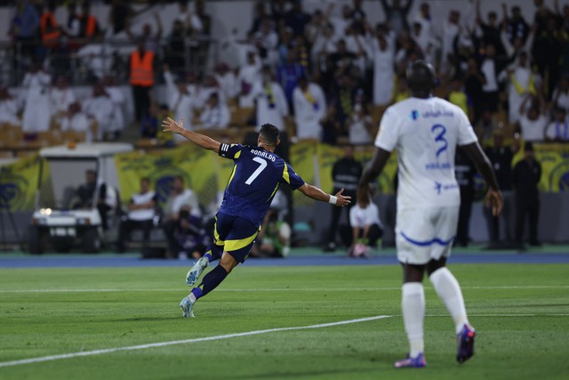 Cristiano Ronaldo "nổ súng" vẫn không ngăn được màn hủy diệt của Al-Hilal- Ảnh 1.