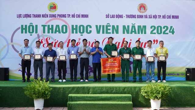 Gần 200 người tranh tài tại Hội thao học viên “Sức trẻ và Nghị lực”- Ảnh 2.