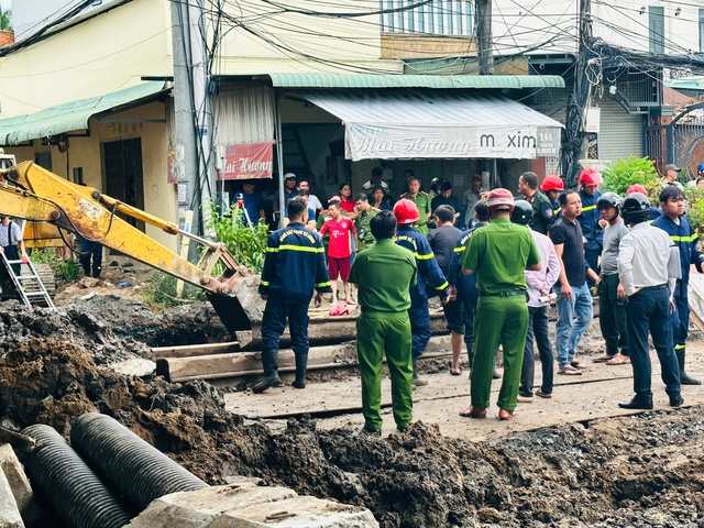 Cần Thơ: Khẩn trương tìm kiếm công nhân bị vùi lấp tại công trình- Ảnh 1.