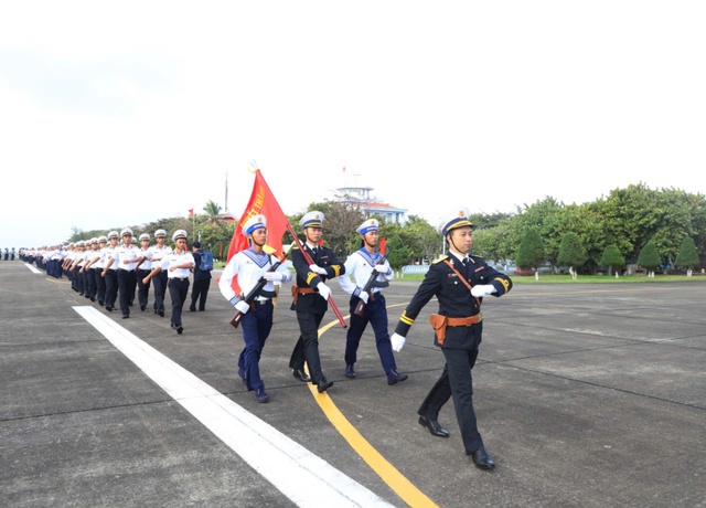 Cuộc thi viết “Chủ quyền quốc gia bất khả xâm phạm”: Dưới bóng cờ Trường Sa- Ảnh 3.