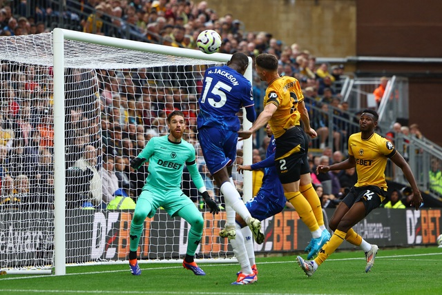 Madueke ghi 3 bàn trong 14 phút, Chelsea vùi dập Wolverhampton- Ảnh 2.