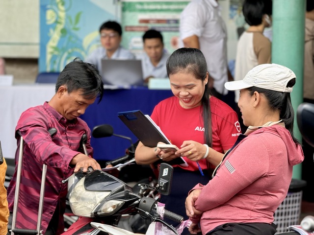 Ấm áp ngày hội việc làm dành cho người khuyết tật- Ảnh 1.