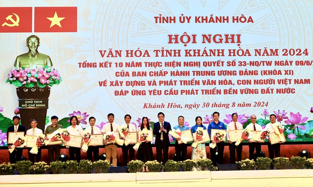 Đưa Nha Trang tham gia mạng lưới Thành phố sáng tạo UNESCO- Ảnh 1.