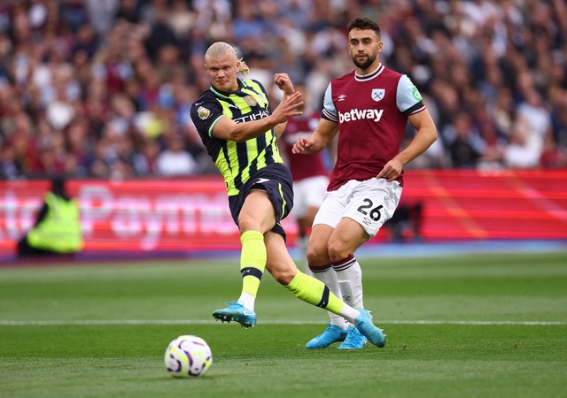 Haaland bùng nổ hat-trick, Man City hạ West Ham giật ngôi đỉnh bảng- Ảnh 2.