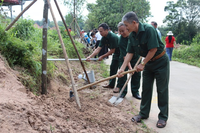 Ngày vui bên con đường mới ở TP Thủ Dầu Một - Ảnh 2.