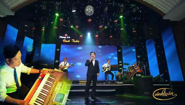 Vinh Tuân lập kênh youtube mới, tri ân các fan từ những ngày đầu đi hát