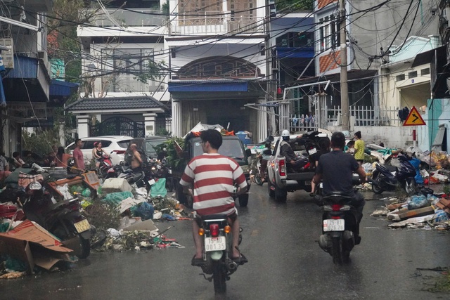 Cảnh tan hoang, đổ nát tại đảo Cát Bà sau bão số 3- Ảnh 4.