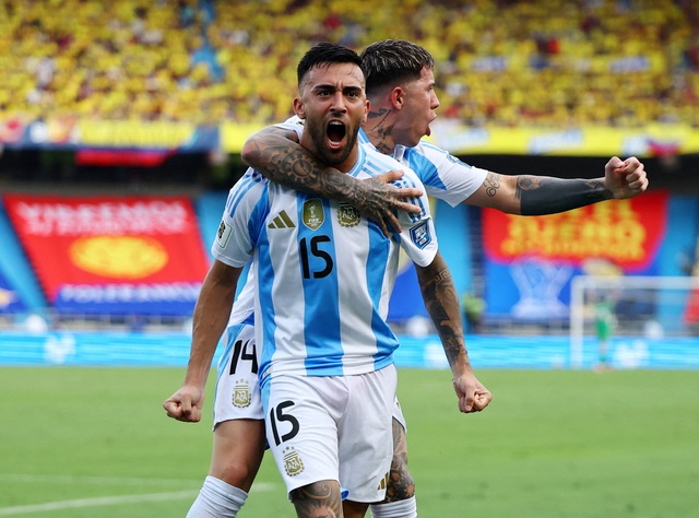 Vắng Messi, Argentina gục ngã trước "đòn thù" Colombia- Ảnh 4.