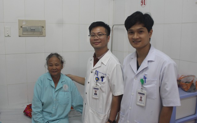 Cuộc thi viết "Người thầy thuốc trong tôi": Cứu người là hạnh phúc- Ảnh 2.