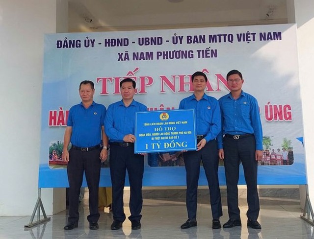 Tổng LĐLĐ Việt Nam tặng quà, hỗ trợ đoàn viên, người lao động bị ảnh hưởng bởi bão số 3- Ảnh 4.