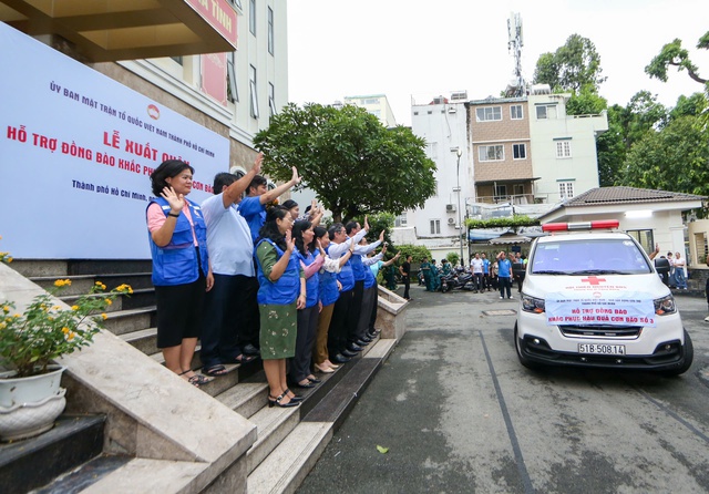 
Diễn đàn “Làm thế nào để công tác cứu trợ được hiệu quả, thiết thực?”: Suy ngẫm về văn hóa vận động quyên góp- Ảnh 1.