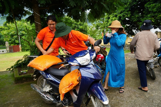  
Tập đoàn Kim Oanh hỗ trợ trên 5 tỉ đồng giúp đồng bào vùng bão lũ Miền Bắc khắc phục khó khăn- Ảnh 3.