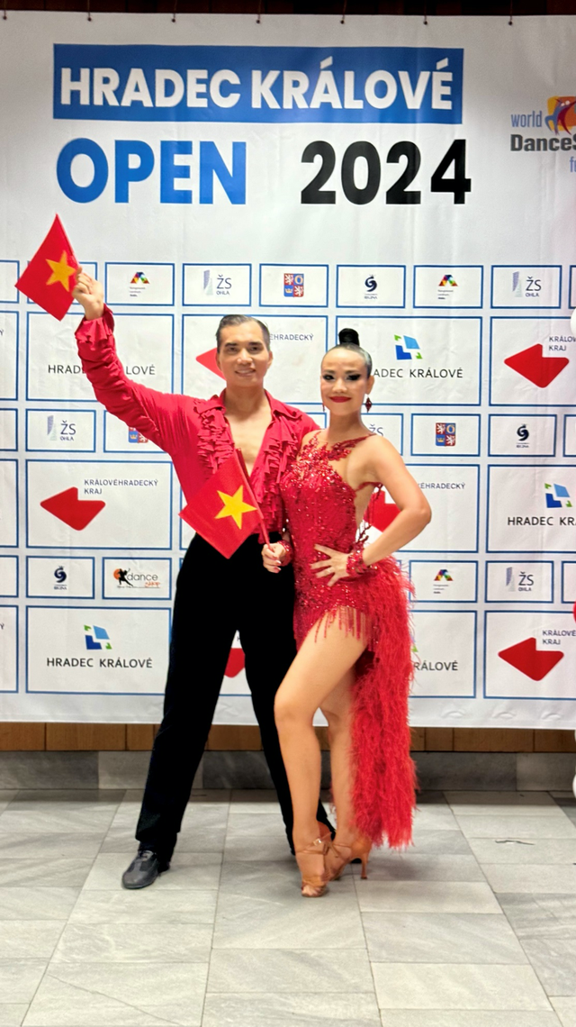 Cặp đôi Việt Nam lọt Top 50 đôi dancesport xuất sắc nhất thế giới- Ảnh 2.