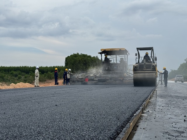 Hình ảnh công trường cao tốc Quảng Ngãi – Hoài Nhơn trong lễ 2-9- Ảnh 10.