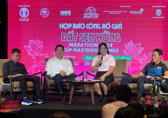 Giải Marathon "Đất sen hồng" 2024: Chạy trên vùng Tháp Mười lịch sử- Ảnh 4.