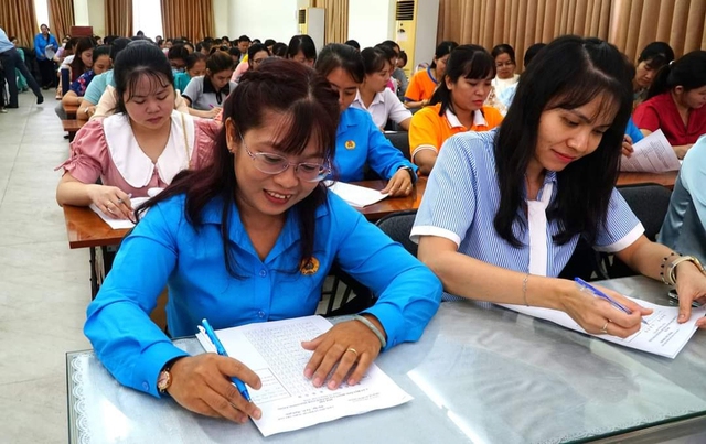 Hàng trăm thí sinh thi Cán bộ Công đoàn cơ sở giỏi- Ảnh 1.