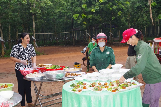 Thu hút công nhân bằng sự sáng tạo- Ảnh 1.