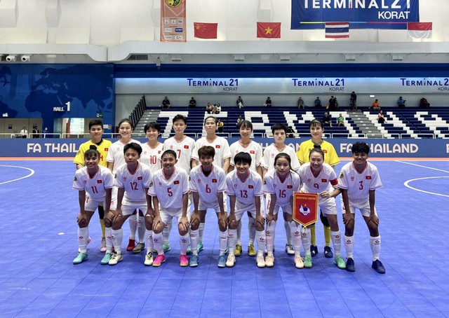 Vượt qua Trung Quốc, futsal nữ Việt Nam tiến sát cúp vô địch- Ảnh 1.