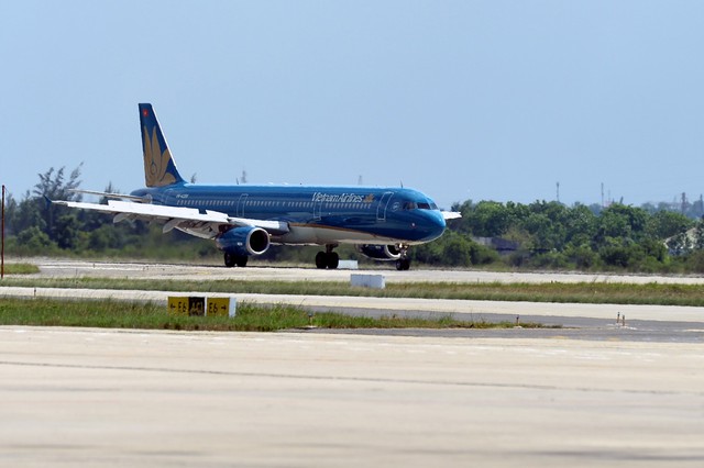 1-Ngày 27_05_2024 vừa qua, Vietnam Airlines vừa thực hiện thành công chuyến bay sử dụng nhiên liệu hàng không bền vững (Sustainable Aviation Fuel - SAF)