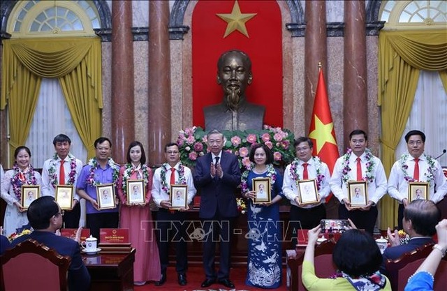 Tổng Bí thư, Chủ tịch nước Tô Lâm gặp mặt đại biểu "Tham mưu giỏi, phục vụ tốt"- Ảnh 3.