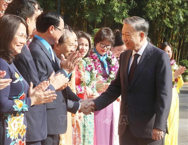 Tổng Bí thư, Chủ tịch nước Tô Lâm gặp mặt đại biểu "Tham mưu giỏi, phục vụ tốt"- Ảnh 1.