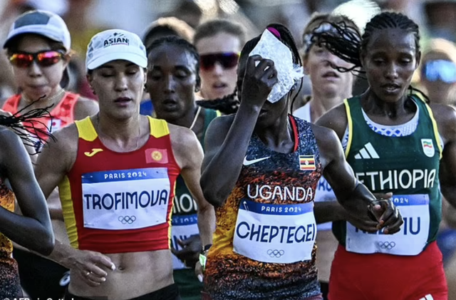 Ngôi sao marathon Rebecca Cheptegei bị bạn trai cũ tạt xăng cố sát- Ảnh 3.