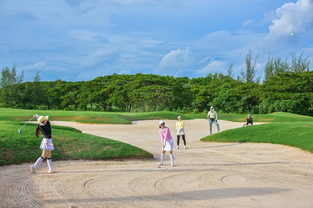 TP HCM và Bình Dương hợp tác phát triển du lịch golf- Ảnh 2.