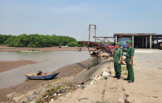 Ngư dân hối hả thu hoạch ngao chạy siêu bão Yagi- Ảnh 11.