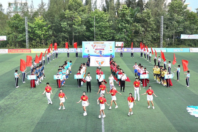 Nam Trung Bộ - Tây Nguyên tranh vé dự chung kết Giải bóng đá Thanh Niên sinh viên Việt Nam- Ảnh 1.