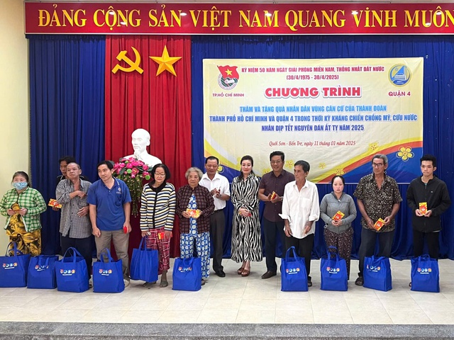 Tri ân người dân vùng căn cứ Bến Tre- Ảnh 1.